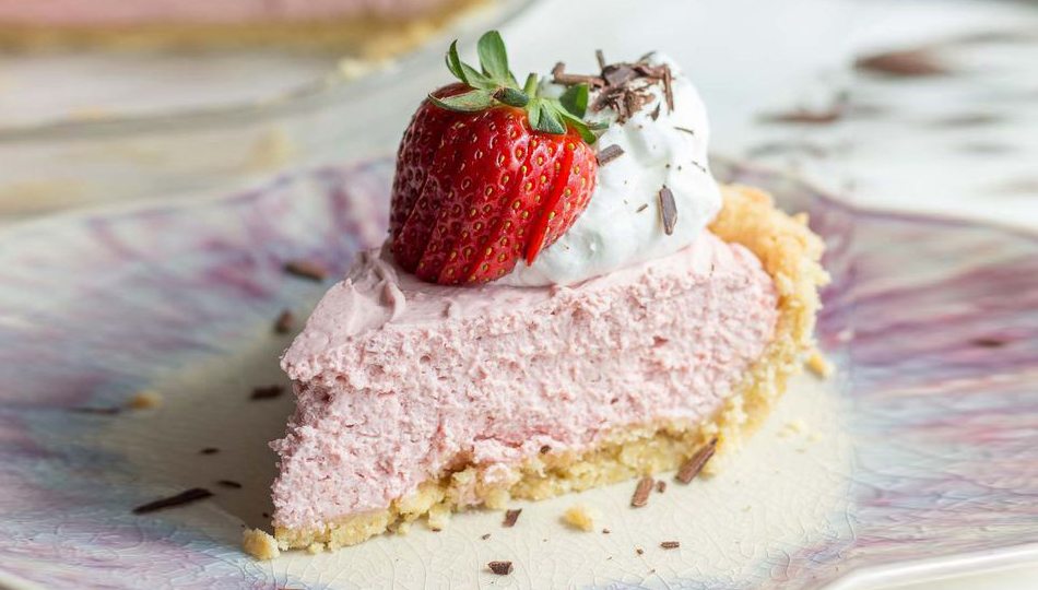 Strawberry Mousse Pie