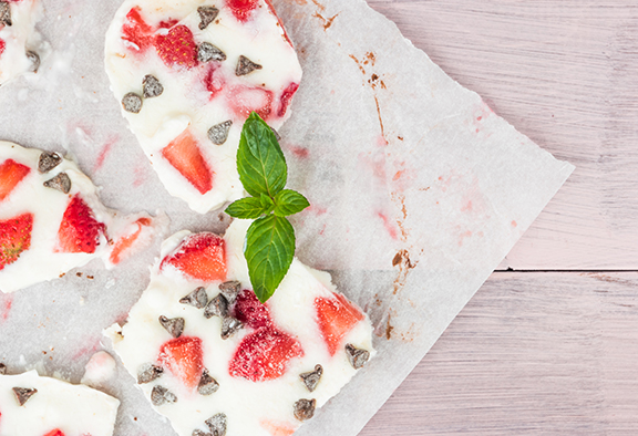 Chocolate Greek Yogurt Bark with Strawberries